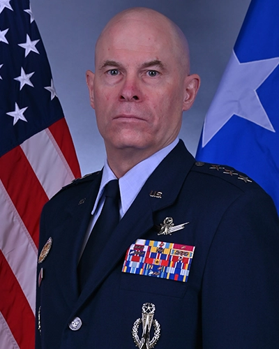 Lieutenant General Michael J. Lutton's Headshot